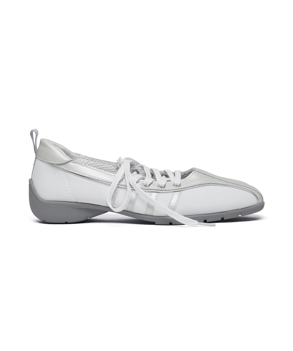 รองเท้าผ้าใบ BLISS LACEUP SNEAKERS - CREAMY PEARL