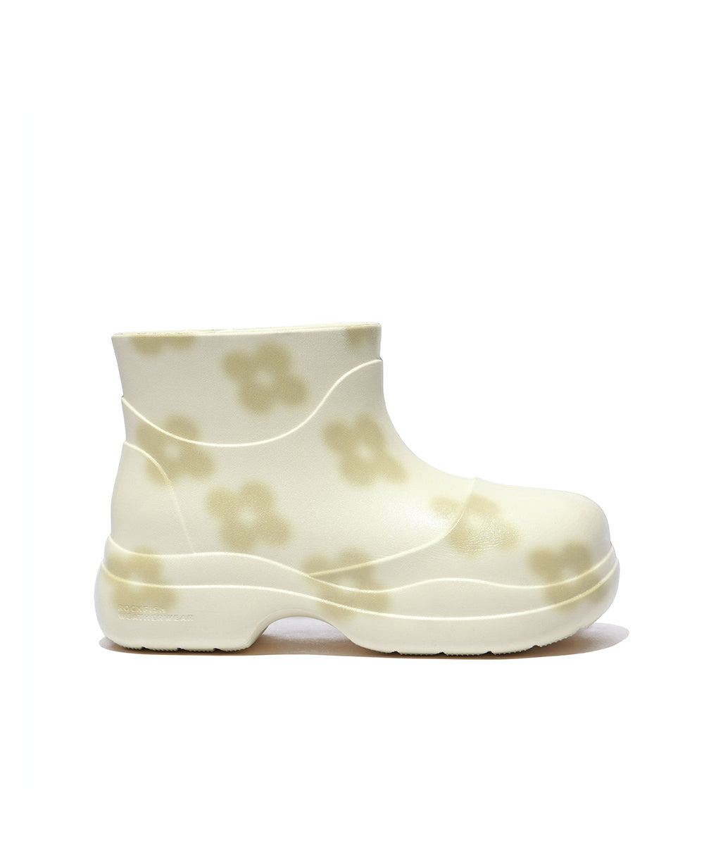 รองเท้าบูท X MINJUKIM FLORAL SHADOW BOOTS SHORT - CREAM
