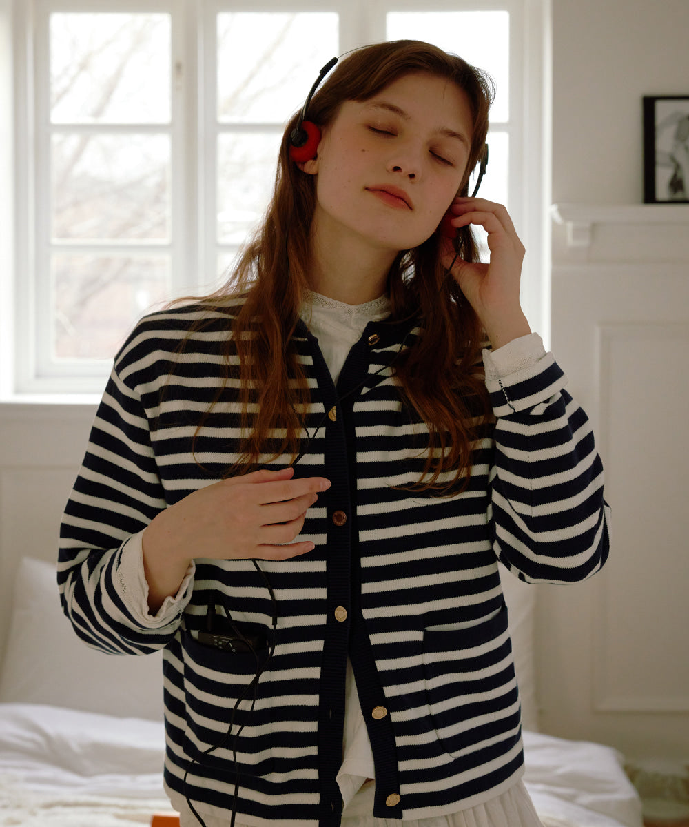 เสื้อคาร์ดิแกน GOLD BUTTON POCKET CARDIGAN - NAVY STRIPE