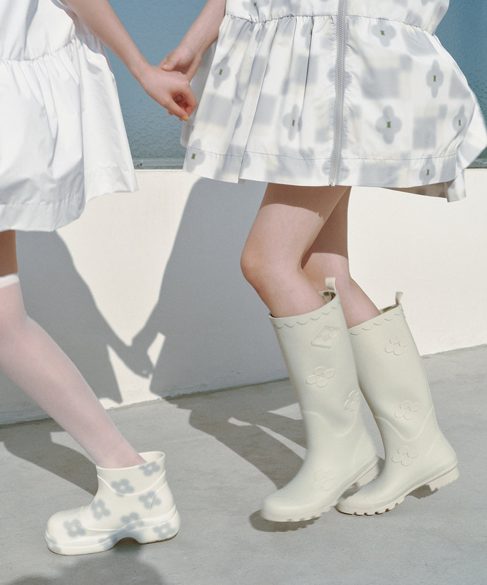 X MINJUKIM FLORAL SHADOW BOOTS SHORT - WHITE