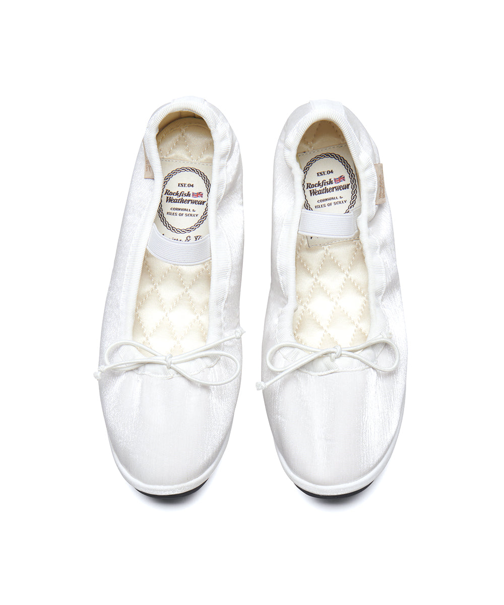 WISLEY QUILTED SCRUNCH FLAT - WHITE
