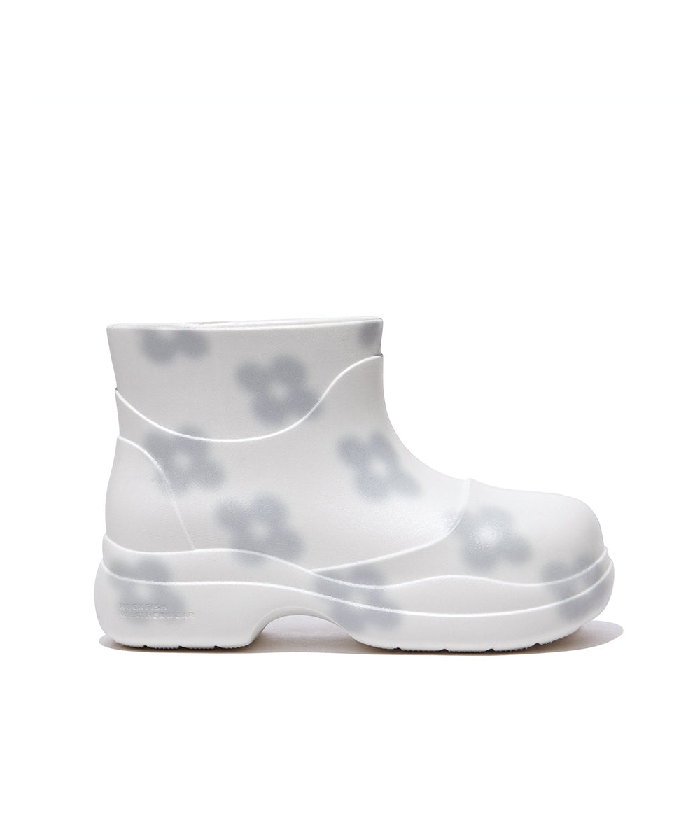 X MINJUKIM FLORAL SHADOW BOOTS SHORT - WHITE
