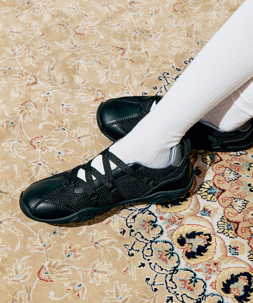 ZANE X-STRAP SNEAKERS - BLACK