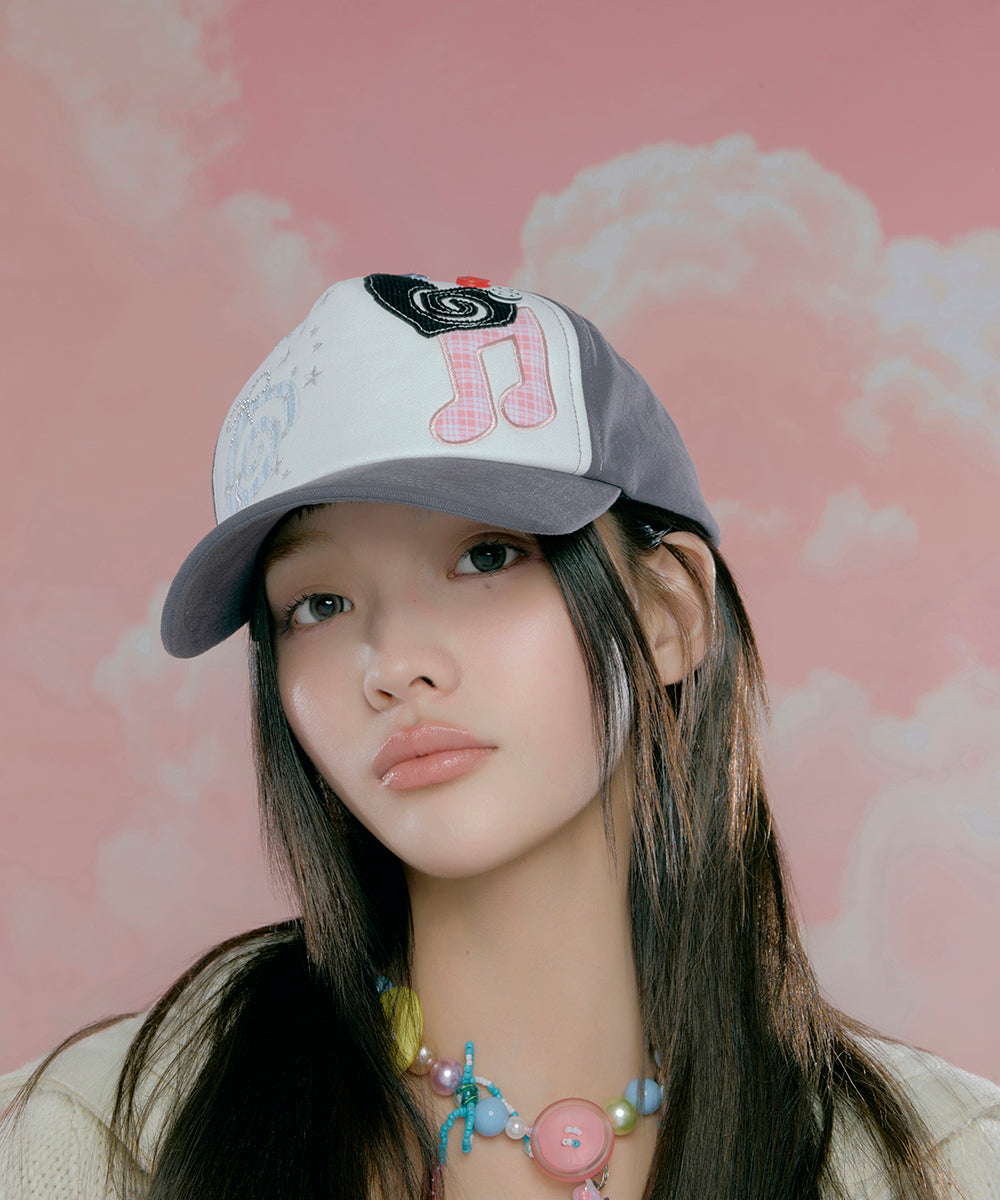 หมวกแก๊ป X ILLIT PATCHWORK CAP - DARK GREY