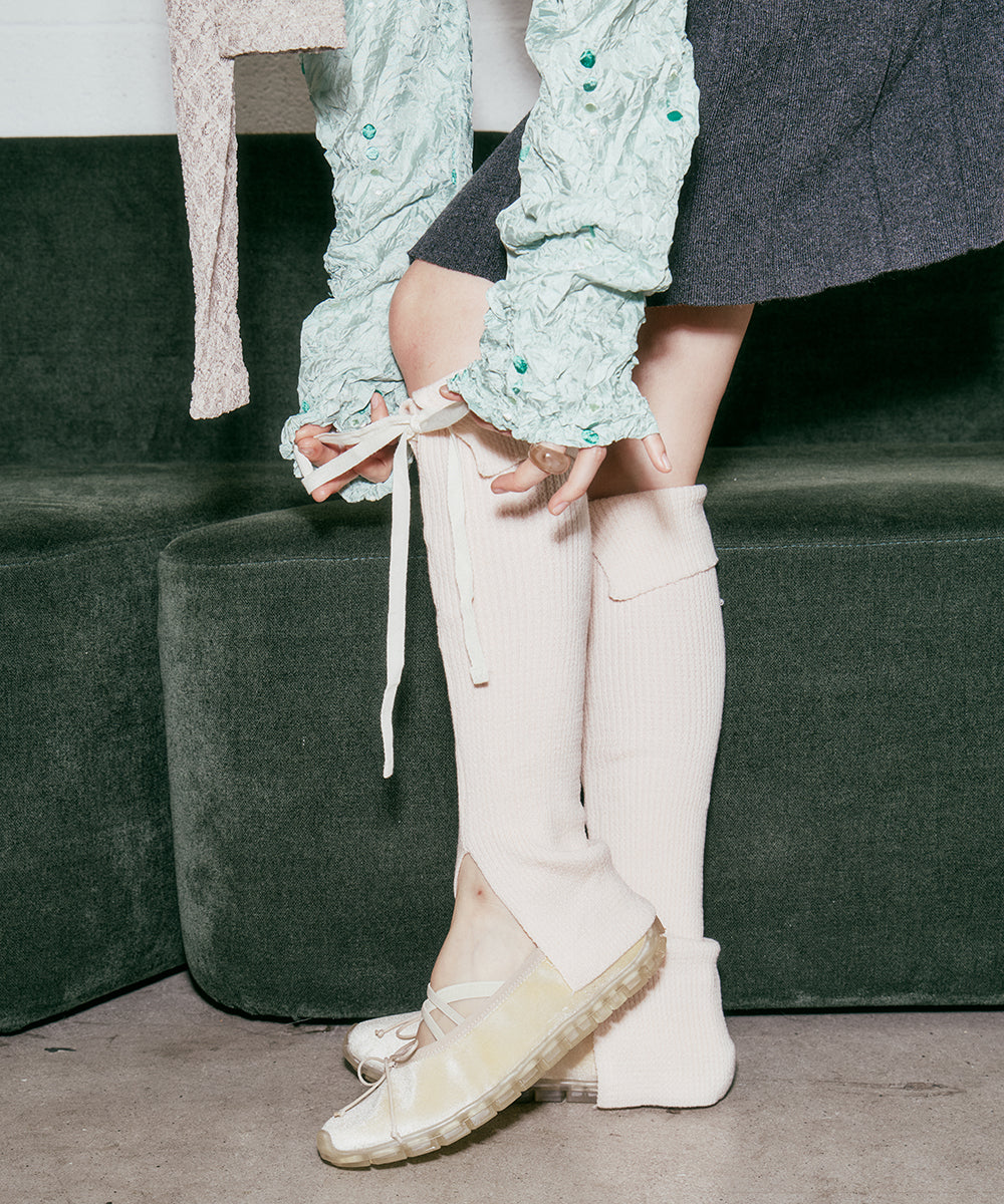 รองเท้าแมรี่เจน BELLA CROSS BANDING FLATS(PEBBLE SOLE) - CREAM