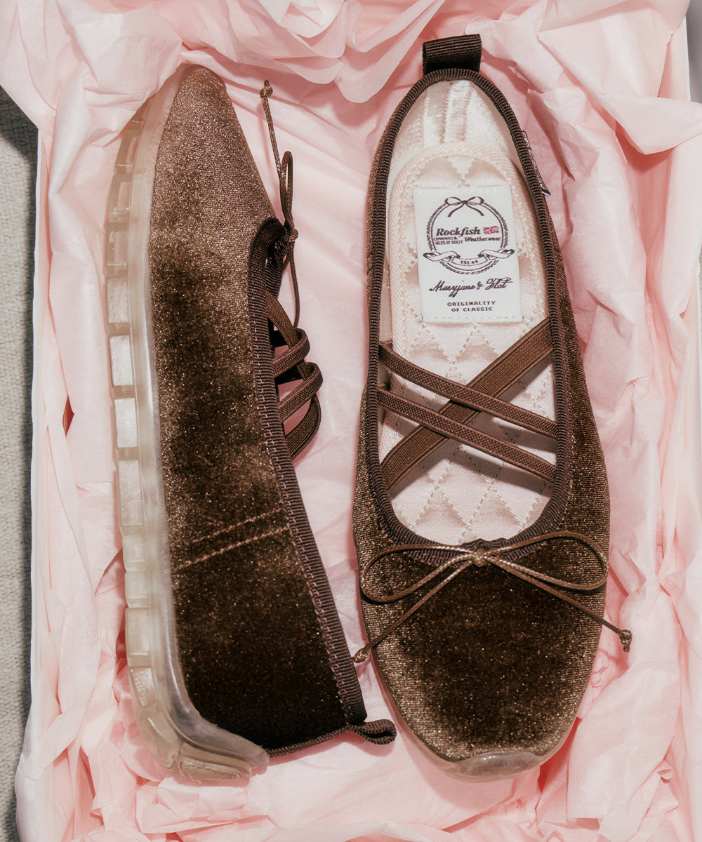 รองเท้าแมรี่เจน BELLA CROSS BANDING FLATS(PEBBLE SOLE) - BROWN