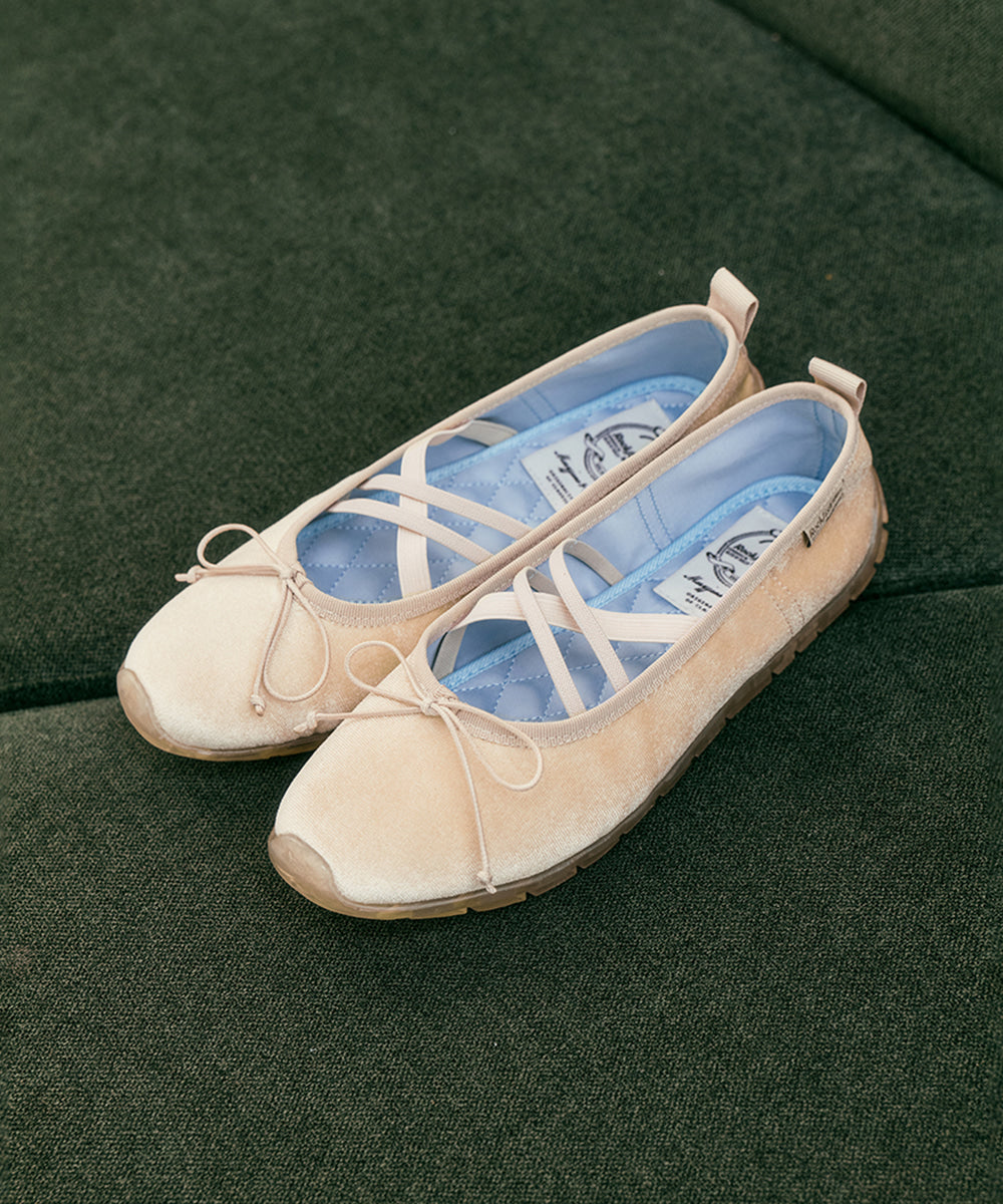 รองเท้าแมรี่เจน BELLA CROSS BANDING FLATS(PEBBLE SOLE) - CREAM