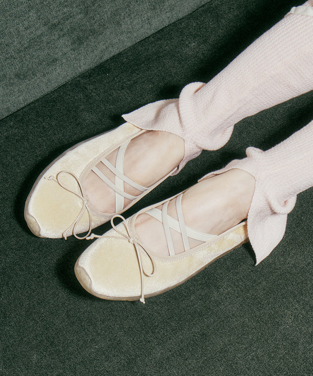 รองเท้าแมรี่เจน BELLA CROSS BANDING FLATS(PEBBLE SOLE) - CREAM