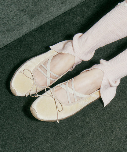 รองเท้าแมรี่เจน BELLA CROSS BANDING FLATS(PEBBLE SOLE) - CREAM