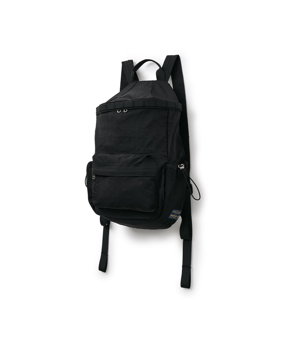 กระเป๋าเป้ NYLON BACKPACK - BLACK