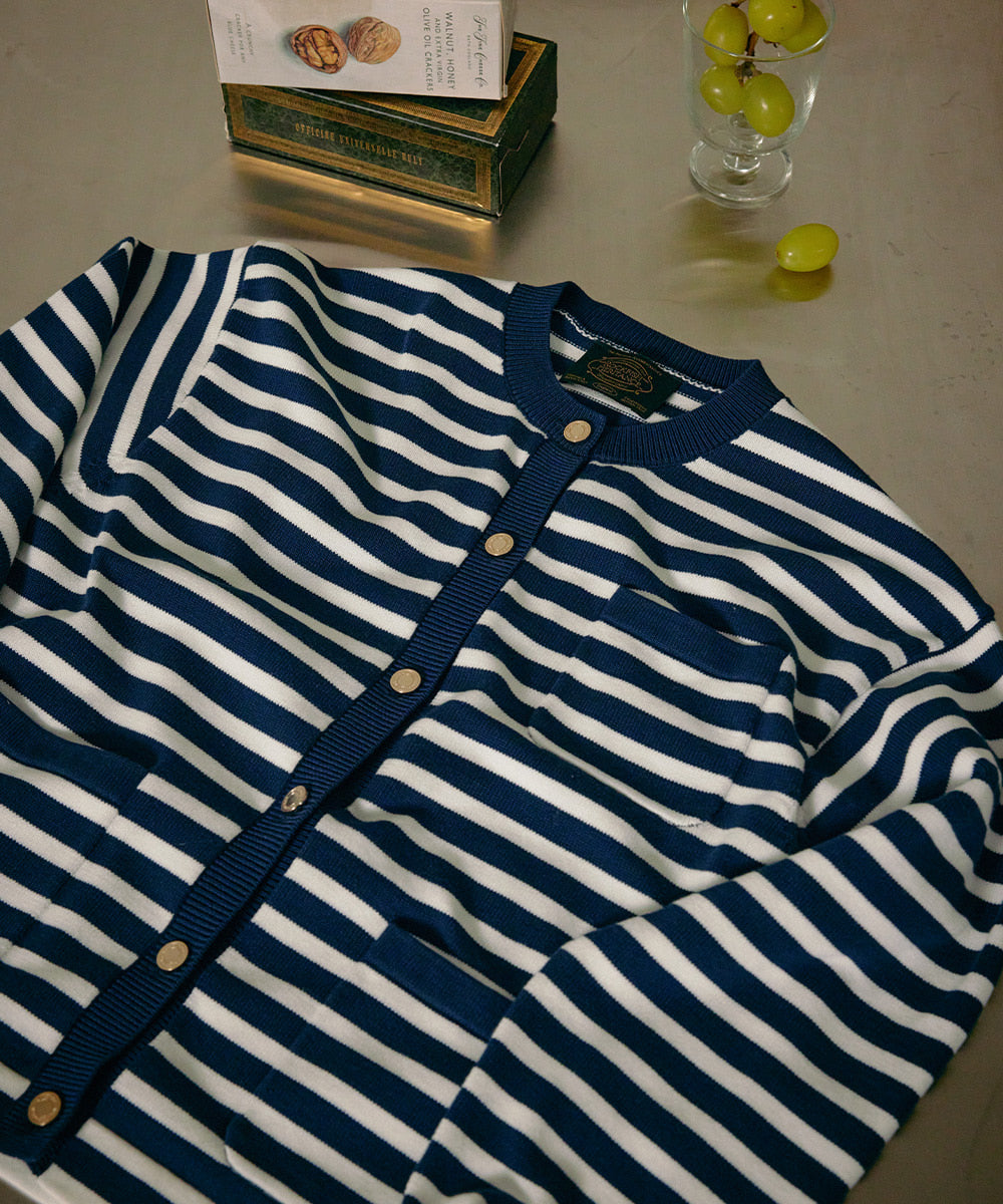 เสื้อคาร์ดิแกน GOLD BUTTON POCKET CARDIGAN - NAVY STRIPE