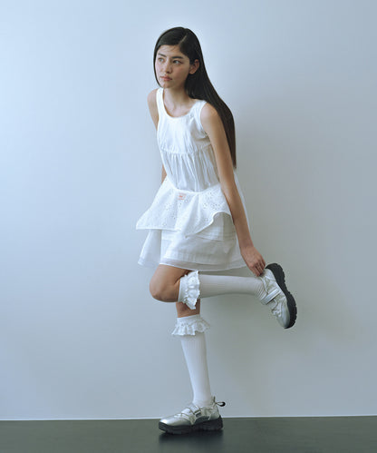 ถุงเท้า FRILLY LACE MID-CALF SOCKS - WHITE