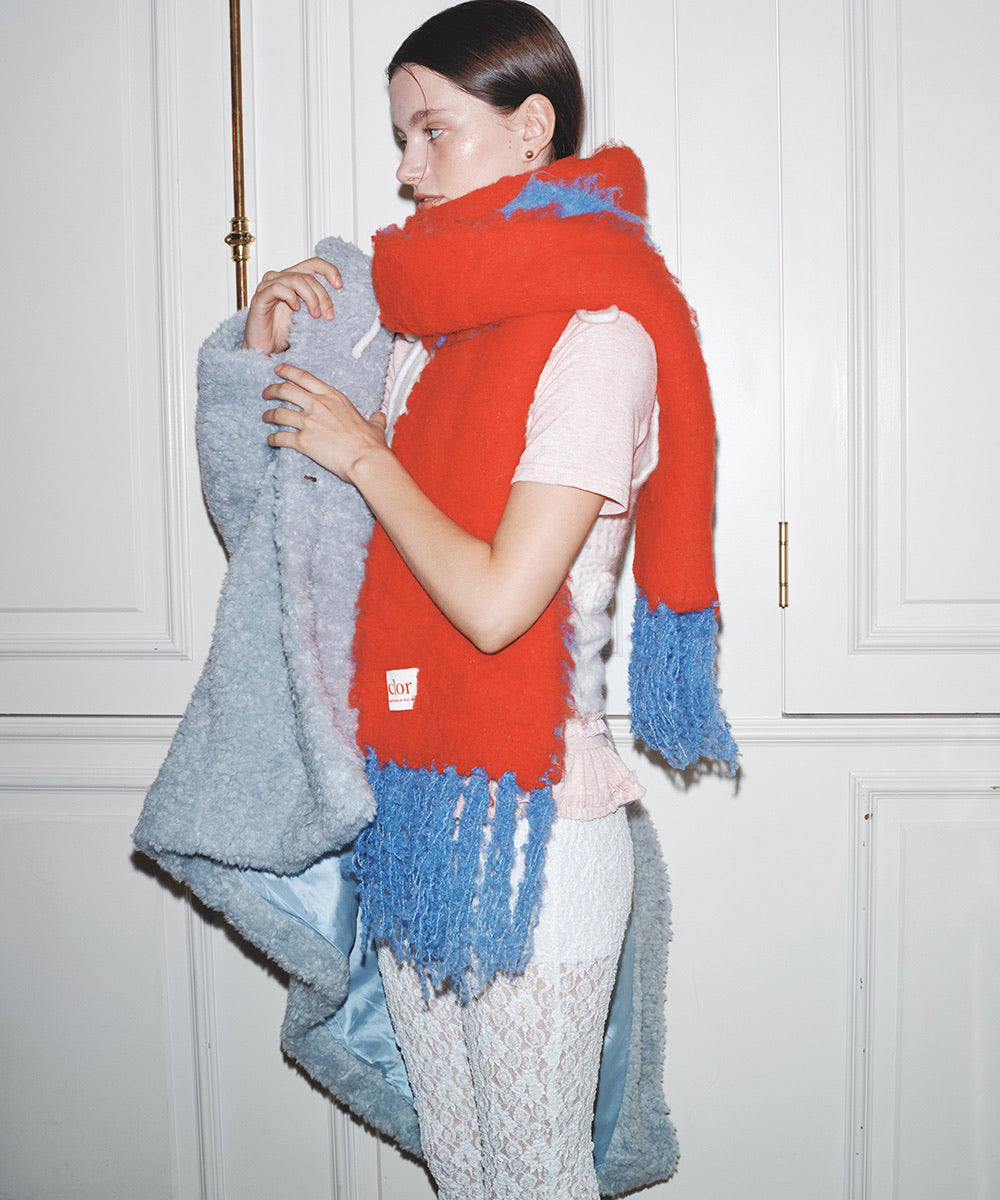 ผ้าพันคอ  OVERSIZED SHAGGY SCARF - RED