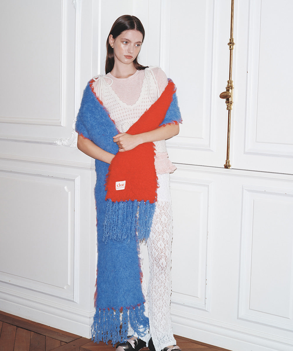 ผ้าพันคอ  OVERSIZED SHAGGY SCARF - RED