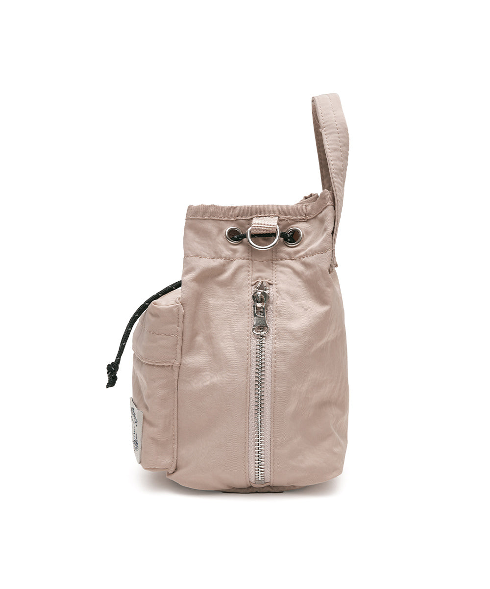 กระเป๋าสะพายข้าง NYLON DRAWSTRING MINI BAG - PINK BEIGE