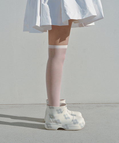 X MINJUKIM FLORAL SHADOW BOOTS SHORT - WHITE