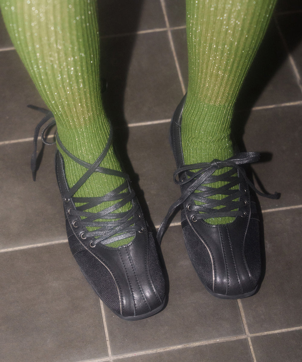 รองเท้าผ้าใบ BLISS LACEUP SNEAKERS - BLACK