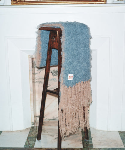 ผ้าพันคอ  OVERSIZED SHAGGY SCARF - DARK GREY