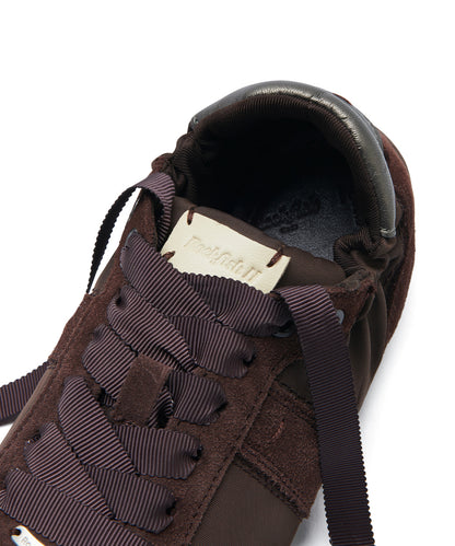 รองเท้าผ้าใบ SCRUNCH FLAT SNEAKERS - BROWN