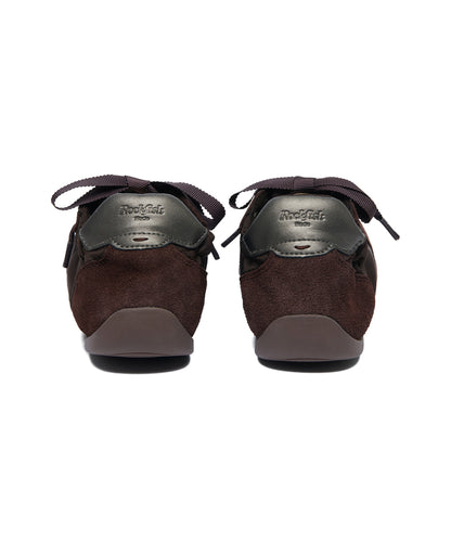 รองเท้าผ้าใบ SCRUNCH FLAT SNEAKERS - BROWN