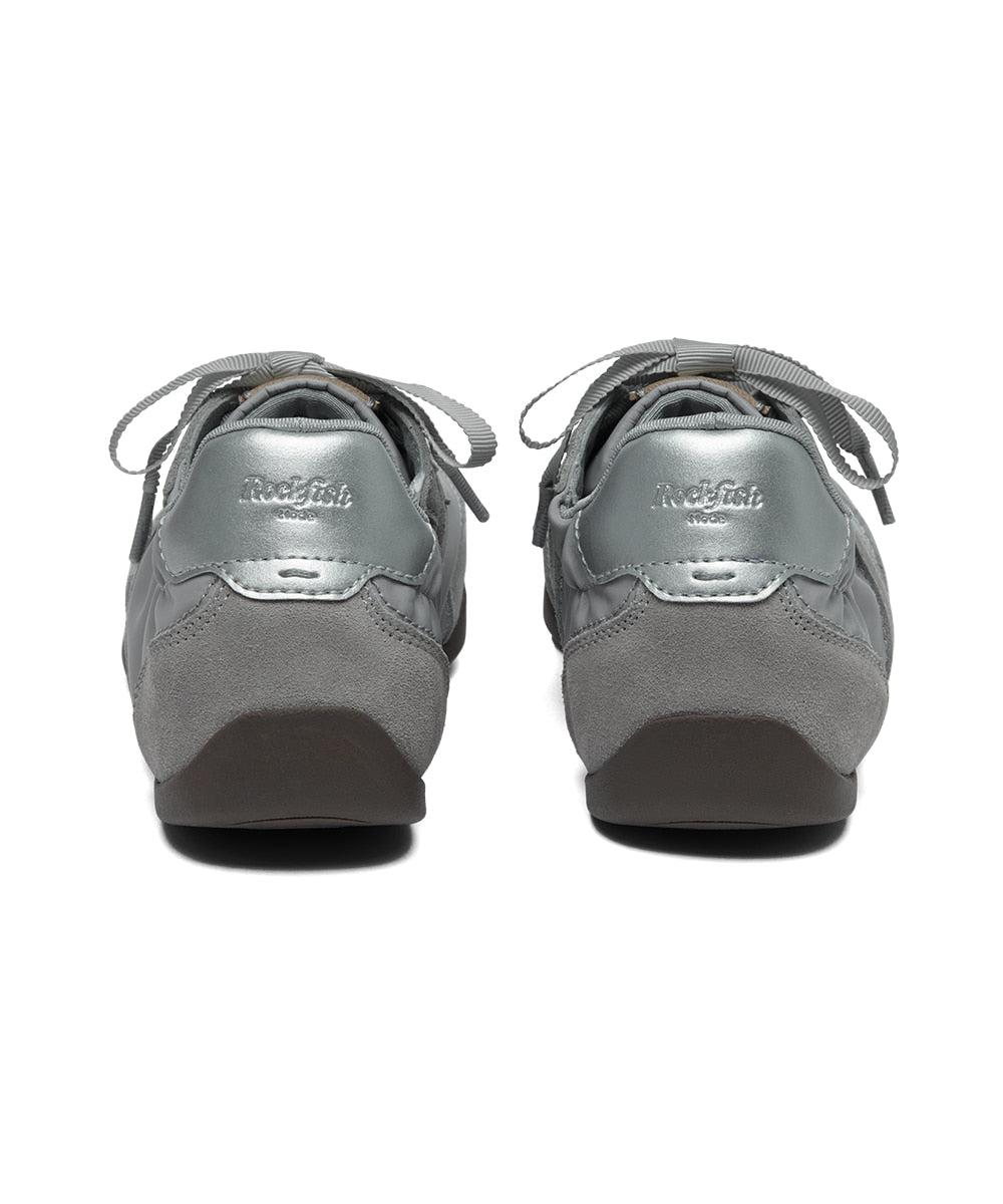 รองเท้าผ้าใบ SCRUNCH FLAT SNEAKERS - GREY
