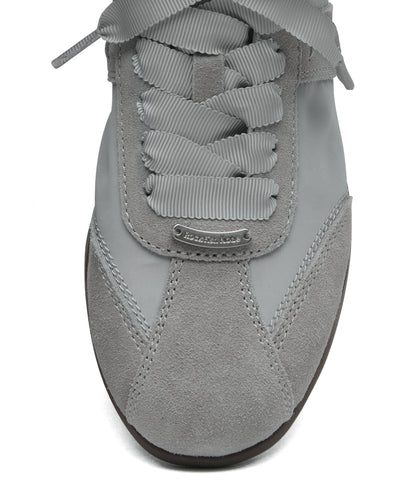 รองเท้าผ้าใบ SCRUNCH FLAT SNEAKERS - GREY
