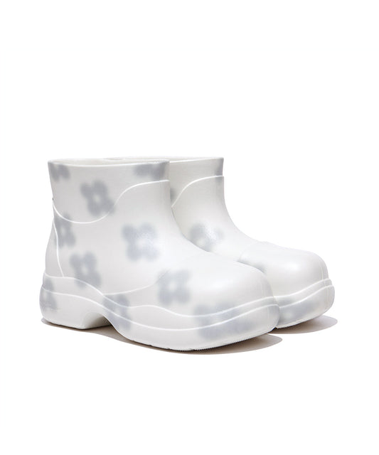 X MINJUKIM FLORAL SHADOW BOOTS SHORT - WHITE