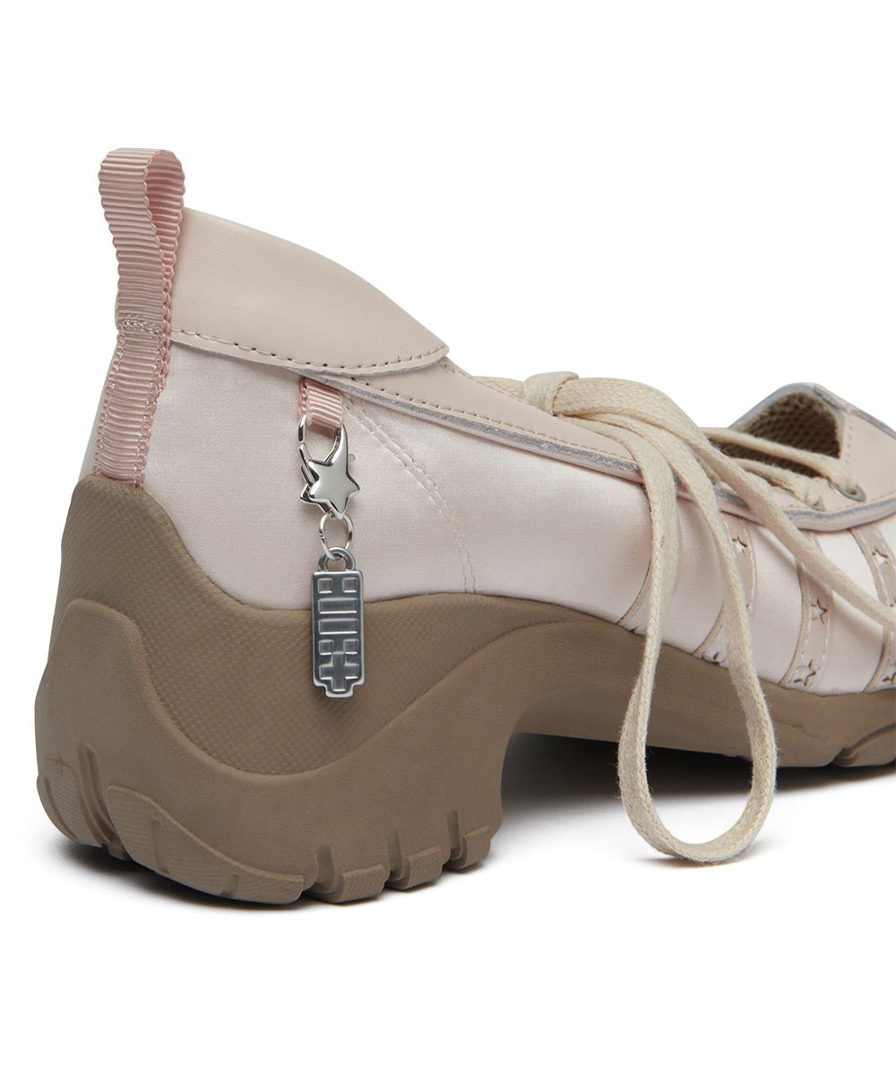 รองเท้าผ้าใบ X ILLIT BLISS HEELS LACEUP SNEAKERS - PINK BEIGE