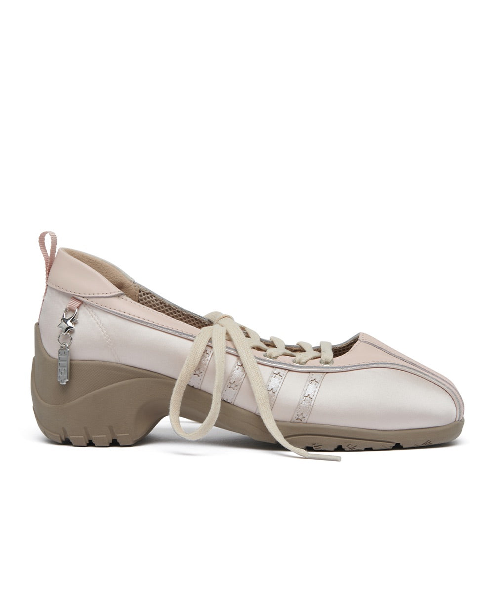 รองเท้าผ้าใบ X ILLIT BLISS HEELS LACEUP SNEAKERS - PINK BEIGE