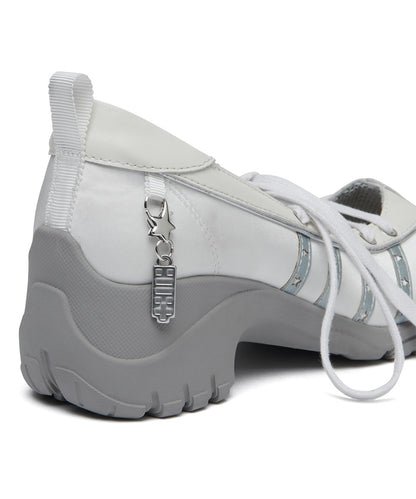 รองเท้าผ้าใบ X ILLIT BLISS HEELS LACEUP SNEAKERS - WHITE