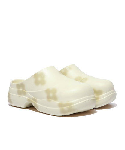 X MINJUKIM FLORAL SHADOW CLOG - CREAM