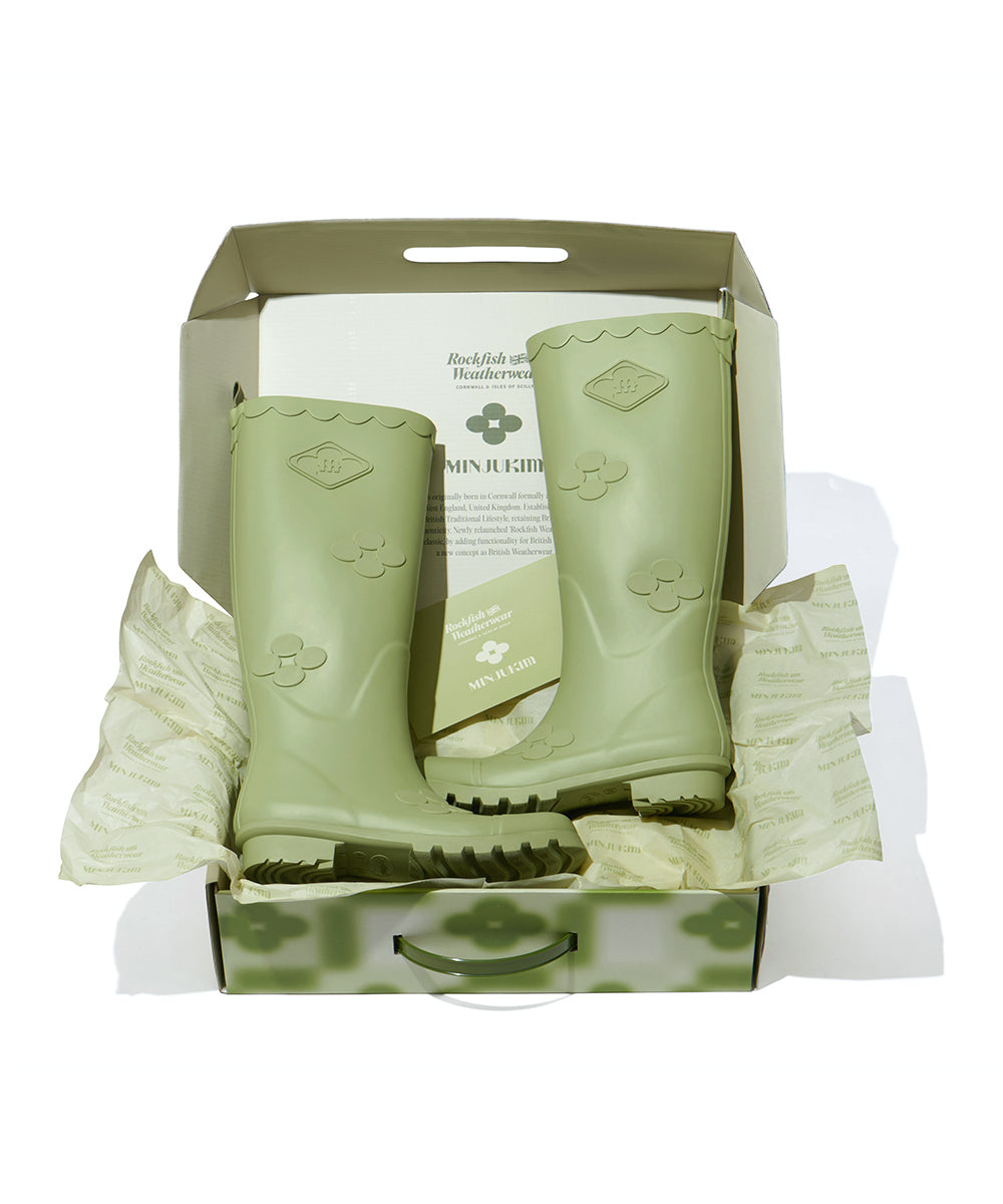 รองเท้าบูท X MINJUKIM FLORAL SHADOW BOOTS LONG - OLIVE